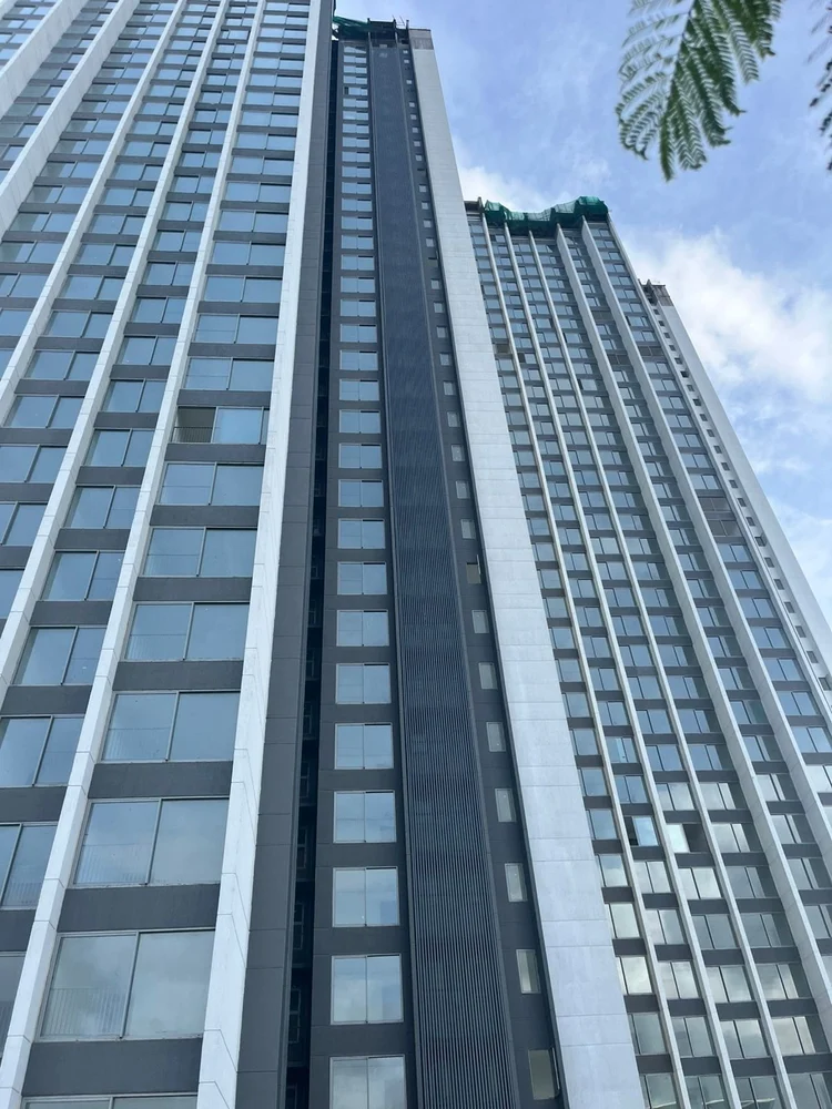 Modern aluminium exterior louvers - Image 2