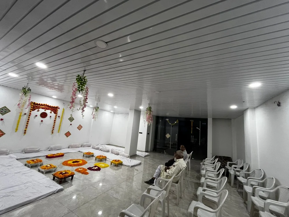White metal baffle ceiling
